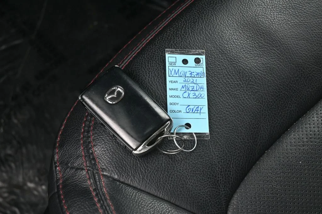 Used 2021 Polymetal Gray Mazda Carbon Edition image 19