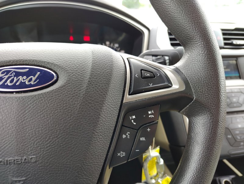 Used 2016 White Ford SE image 13