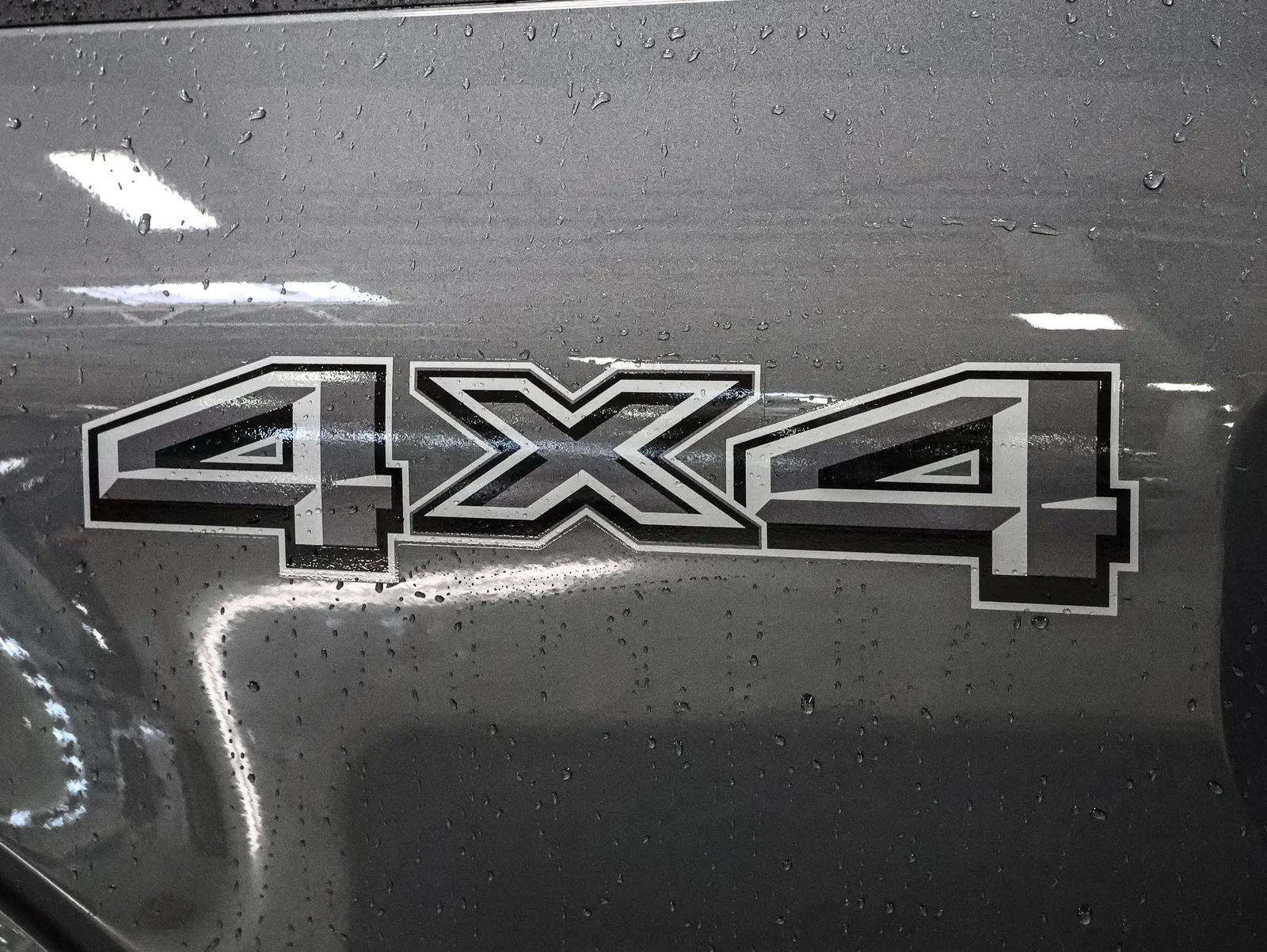 New 2026 Carbonized Gray Metallic Ford XLT image 16