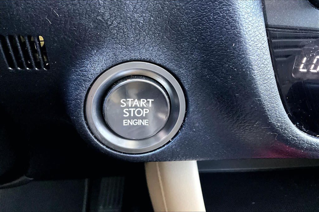 Used 2022 Black Lexus 350 image 33