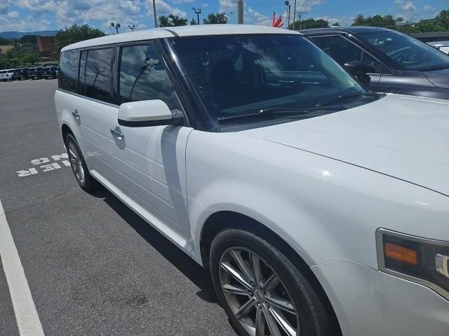 Used 2019 White Ford Limited image 2