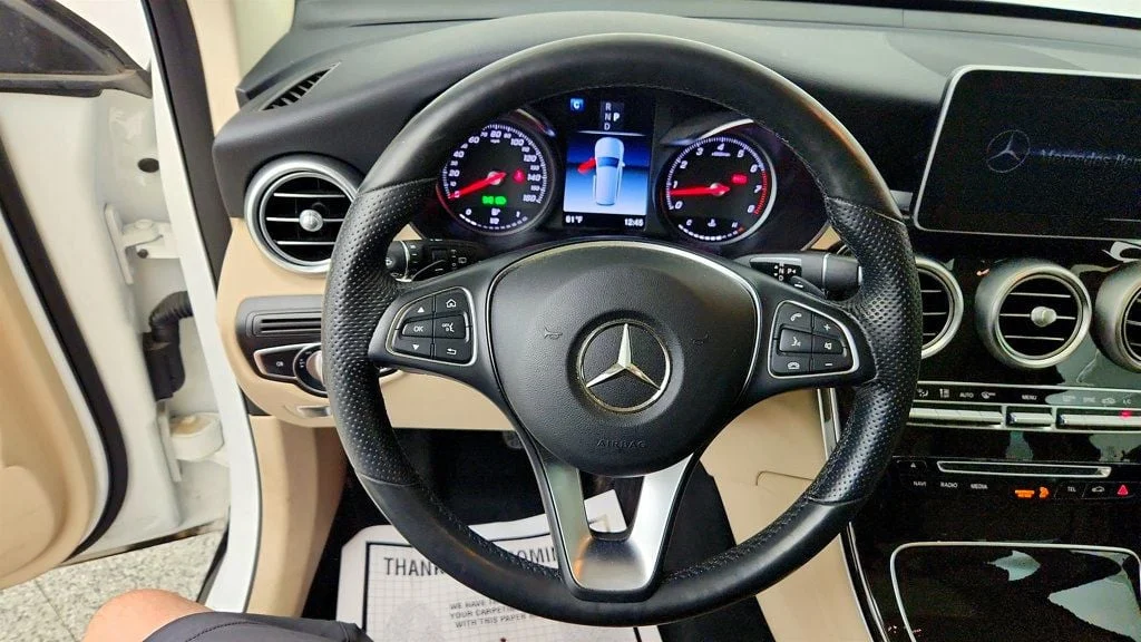 Used 2018 Polar White Mercedes-Benz GLC 300 4MATIC® SUV image 12