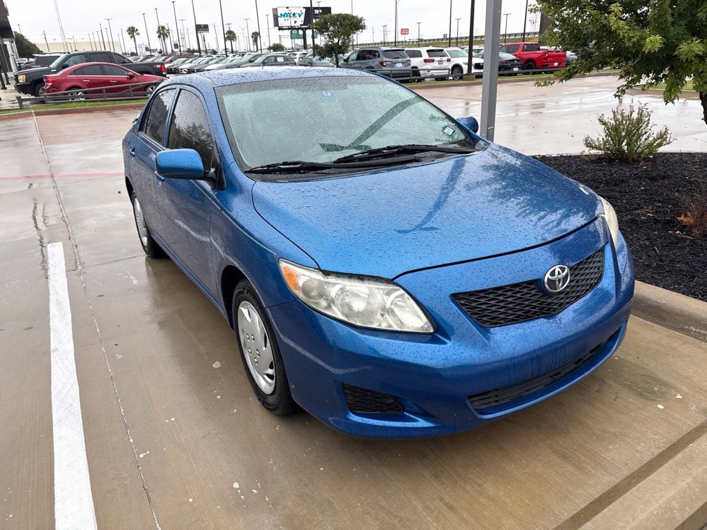 Used 2010 Blue Toyota  image 3