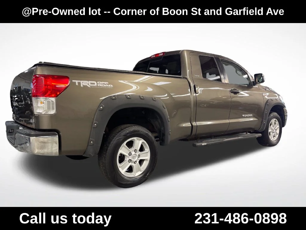 Used 2011  Toyota Grade image 5