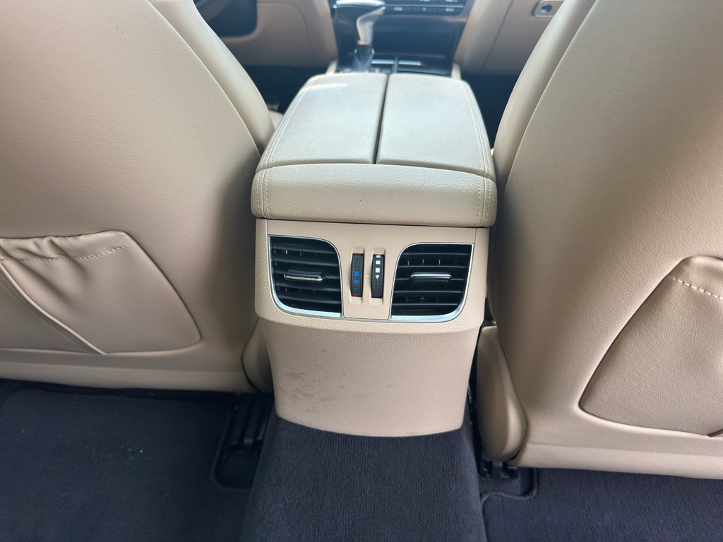 Used 2020 Uyuni White Genesis 3.8L image 36