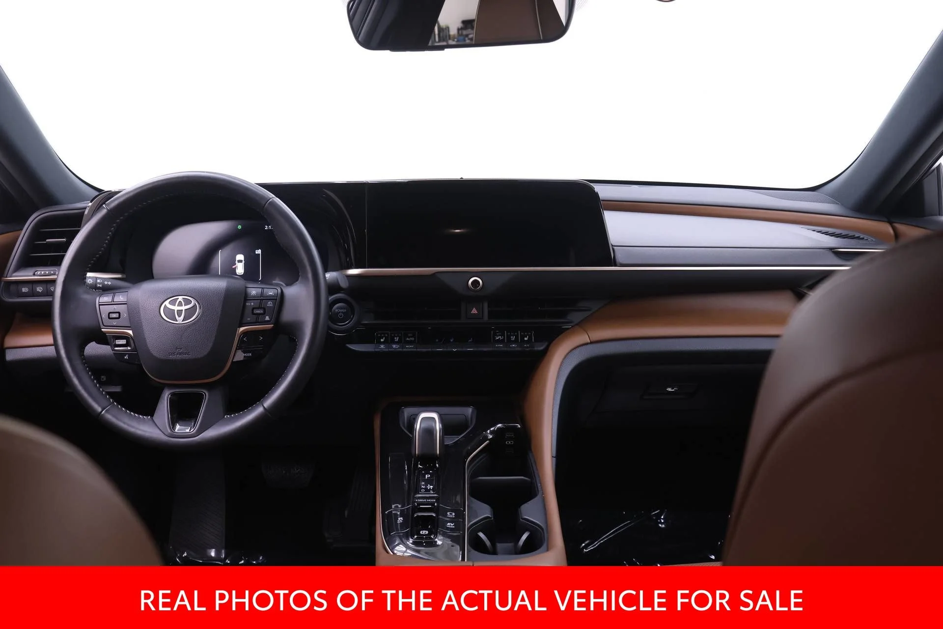 Certified Used 2025 White Toyota XLE image 5