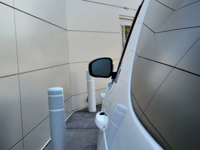 Used 2025 Fuji White Land Rover Dynamic SE image 50