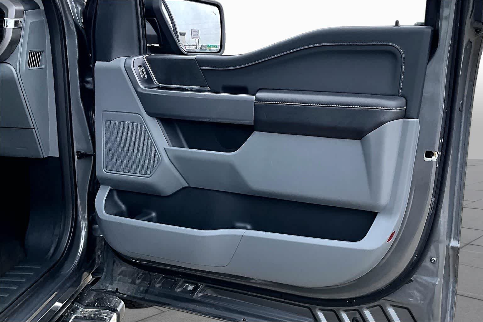 Used 2025 Carbonized Gray Ford XLT image 23