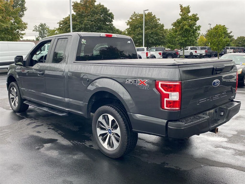 Used 2020 Magnetic Ford XL image 8
