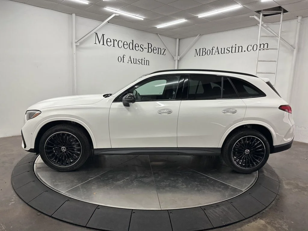 Used 2026 White Mercedes-Benz GLC 300 image 4