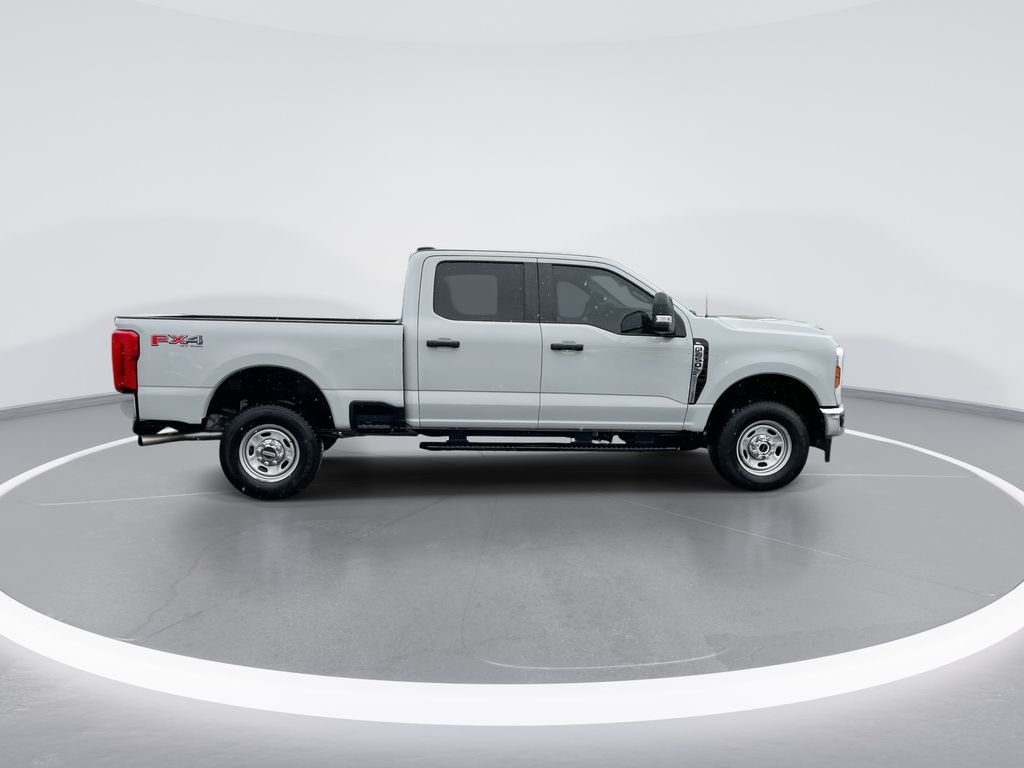 Used 2025 Avalanche Ford XL image 9
