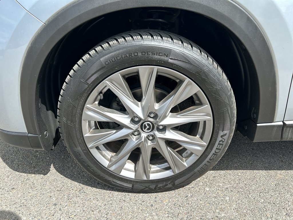Used 2021 Sonic Silver Metallic Mazda Grand Touring image 9