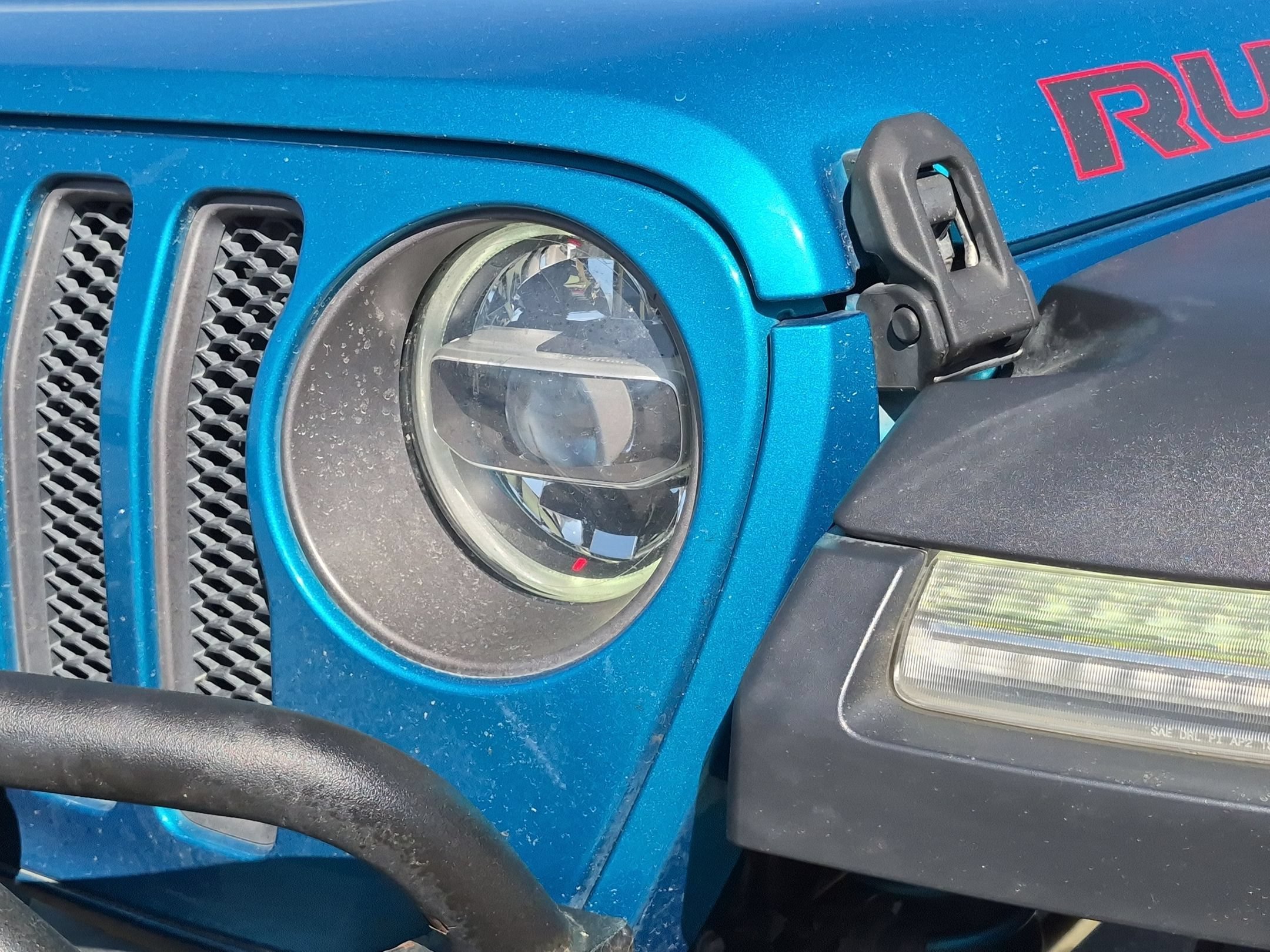 Used 2019 Bikini Pearlcoat Jeep Rubicon image 10