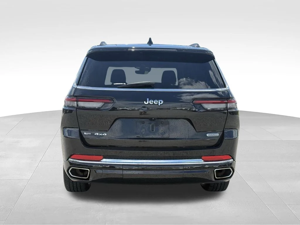 Used 2021 Black Jeep Overland image 23