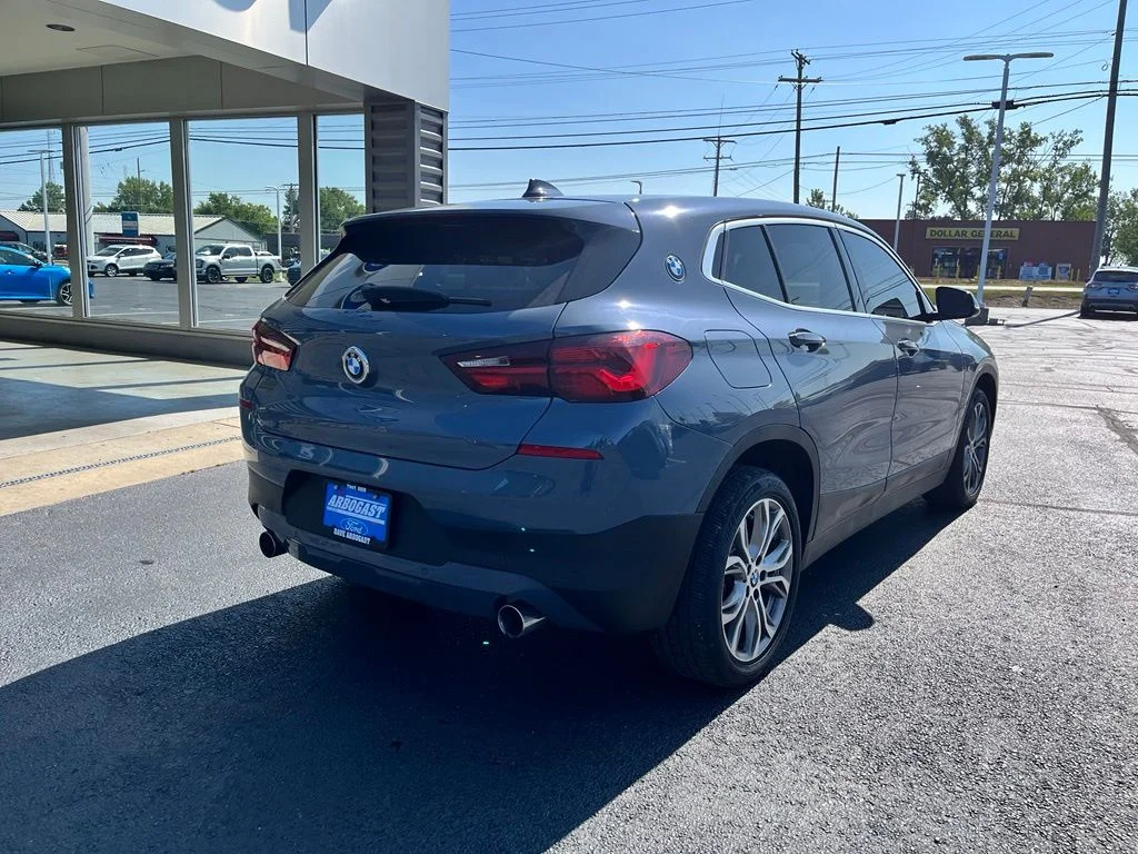 Used 2022 Gray BMW xDrive28i image 7