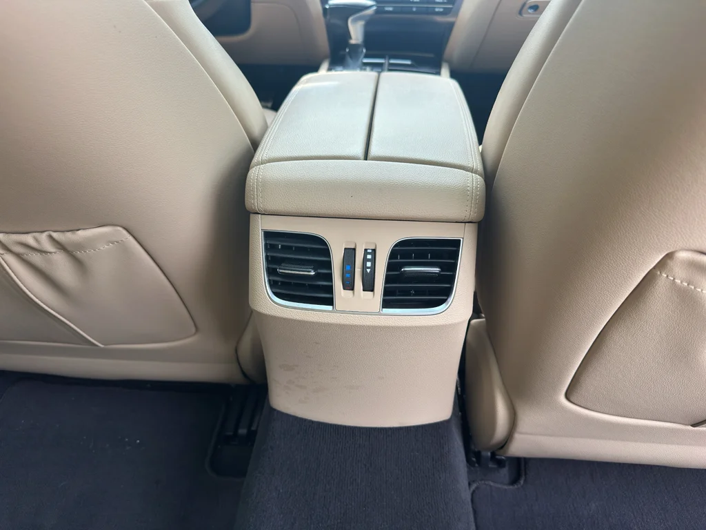 Used 2020 Uyuni White Genesis 3.8L image 36
