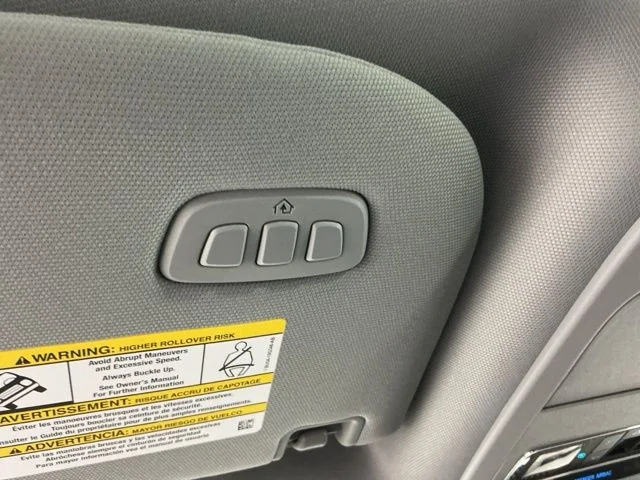 Certified Used 2025 White Ford Lariat image 25