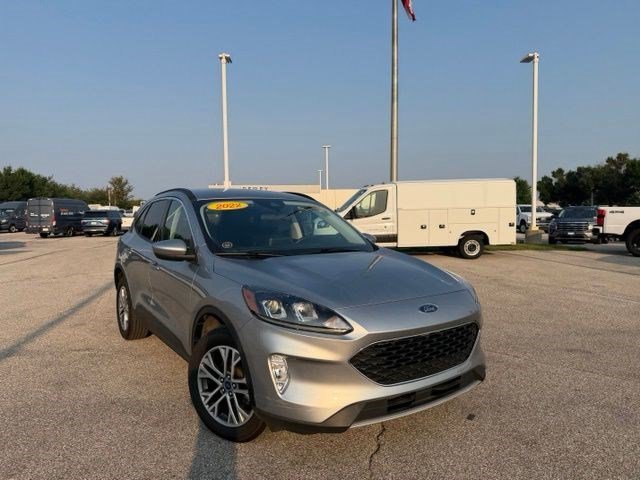 Used 2022 Silver Metallic Ford SEL image 2
