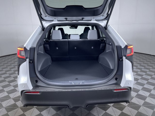 New 2026 COSMIC WHITE PEARL Subaru Premium image 23