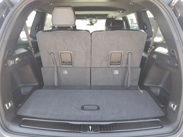 New 2025 Baltic Gray Metallic Clear-Coat Exterior Paint Jeep Altitude X image 5
