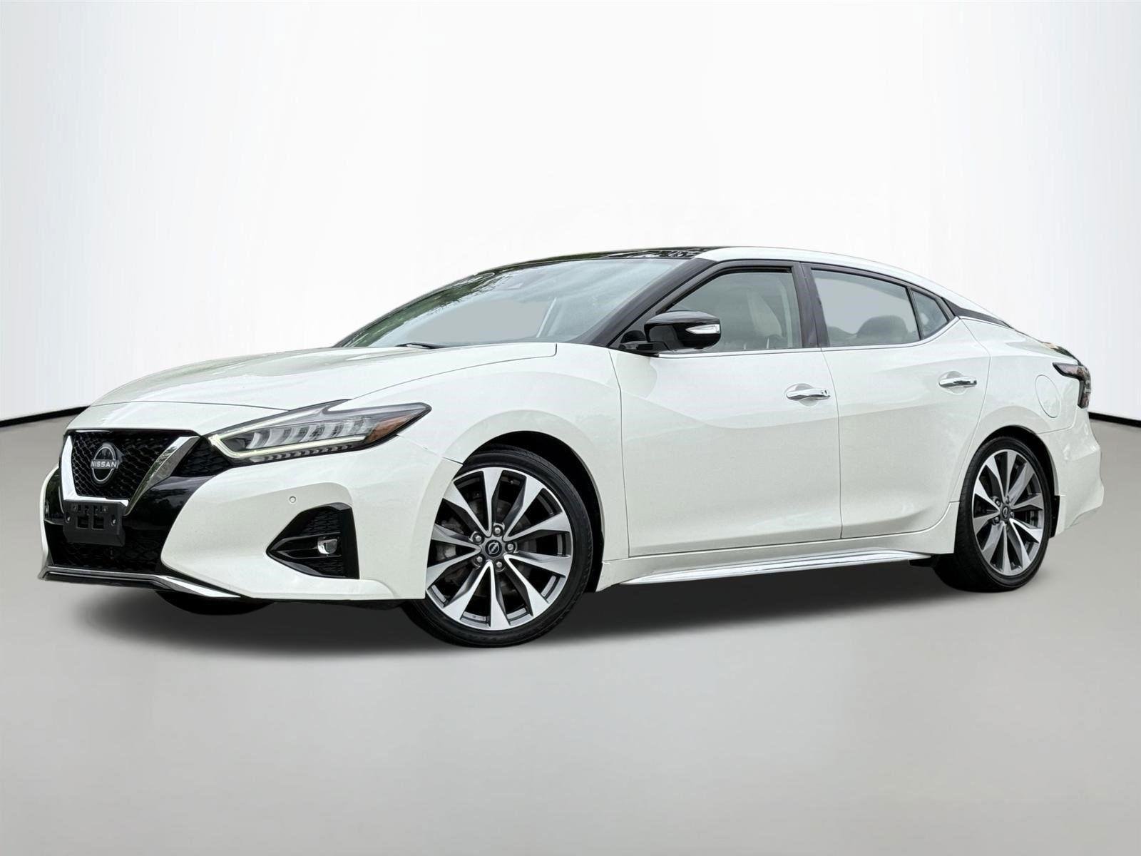 2023 Nissan Maxima Platinum's photo