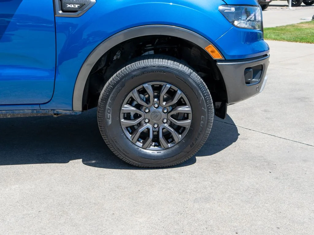 Used 2019 Blue Ford XLT image 36