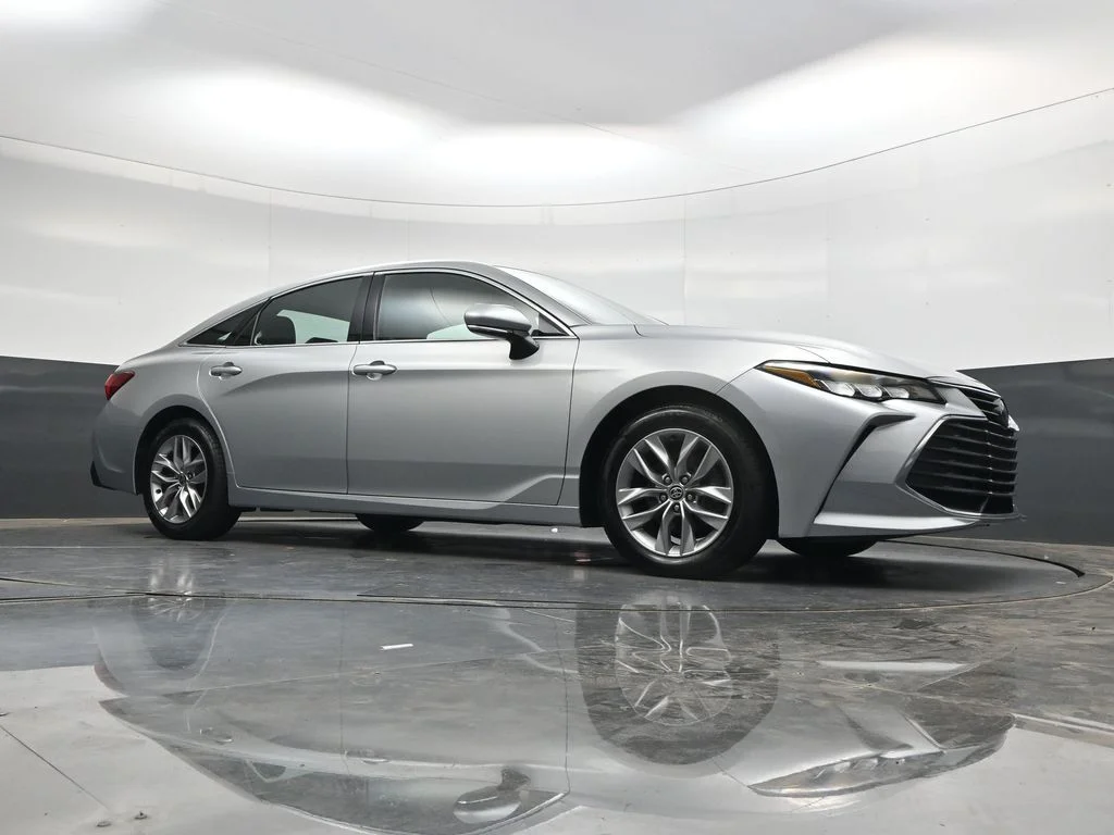 2022 Toyota Avalon XLE - Photo 30