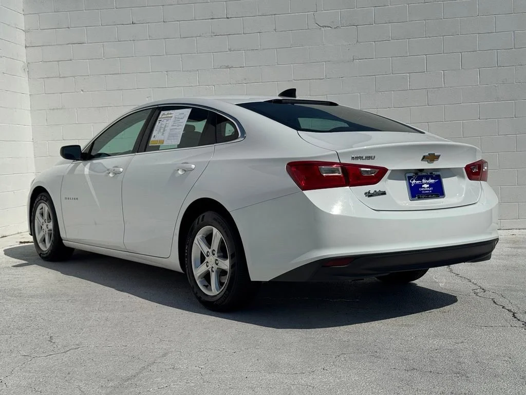 Used 2019 SUMMIT WHITE Chevrolet LS image 10