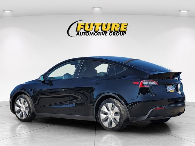 Used 2024  Tesla Long Range image 7