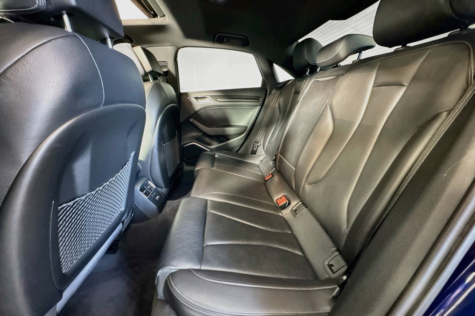Used 2019 Navarra Blue Metallic Audi Prestige image 23