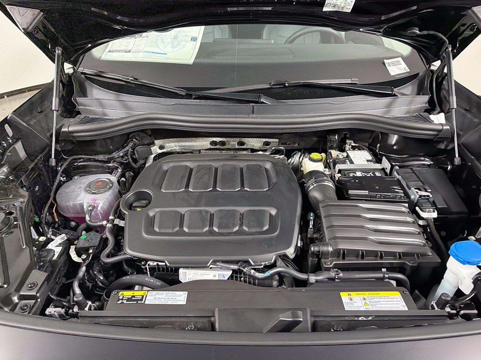 New 2026 Deep Black Pearl Volkswagen SE image 28