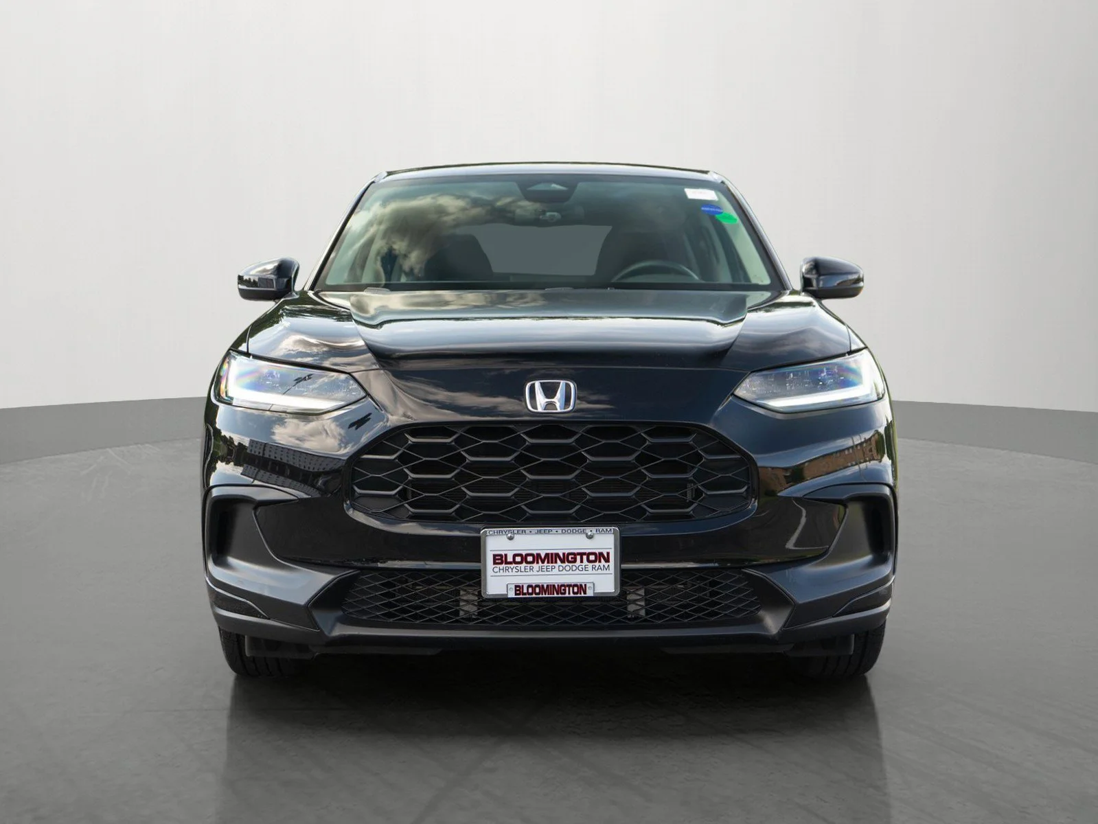 Used 2023 Honda HR-V LX with VIN 3CZRZ2H32PM742411 for sale in Minneapolis, Minnesota