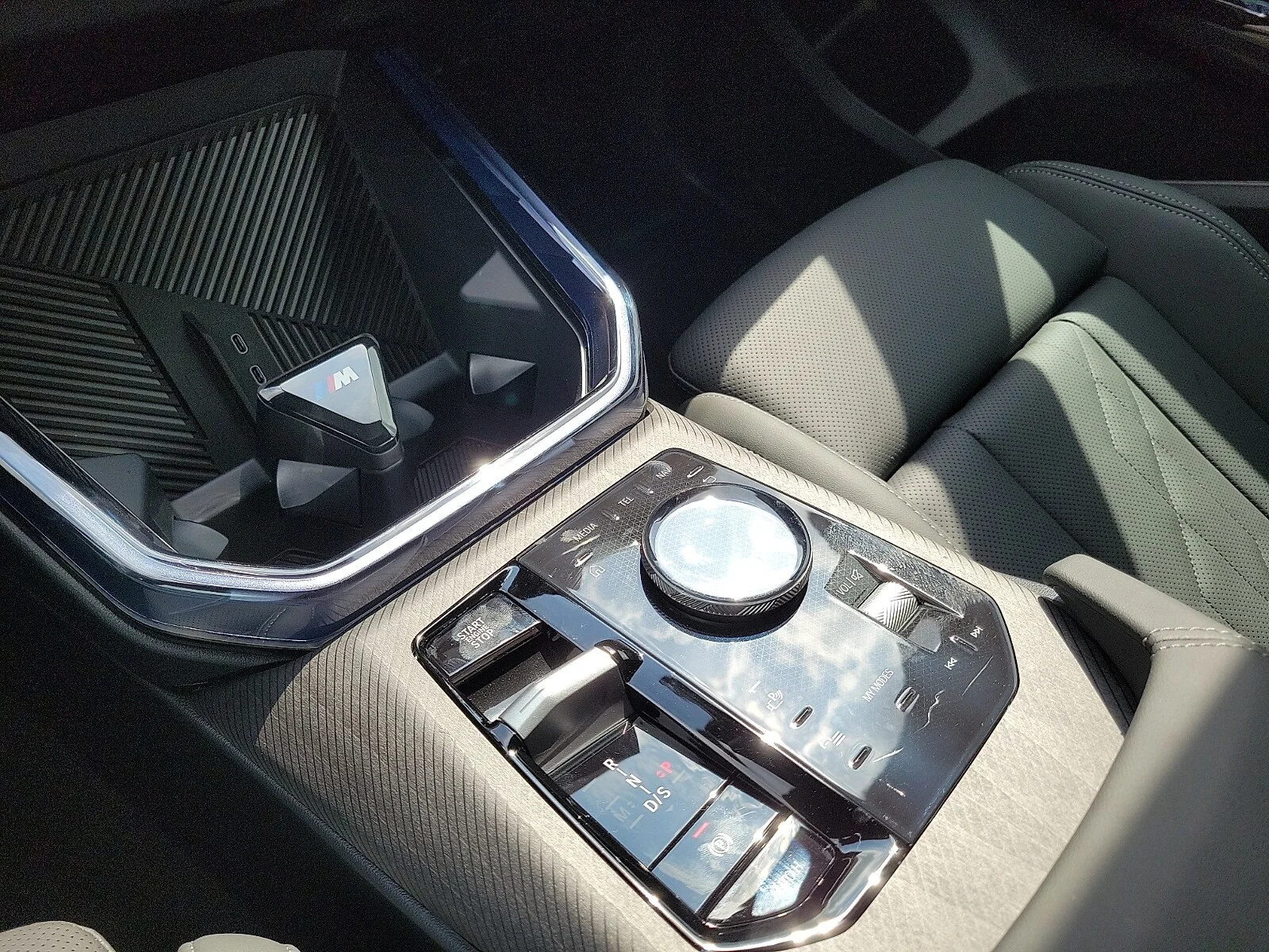 New 2026 Alpine White BMW 30 xDrive All-Wheel Drive Sports Activity Vehicle image 18