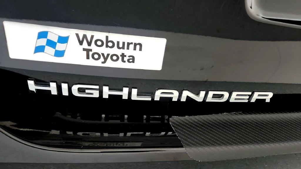Used 2023 Black Toyota XLE image 13