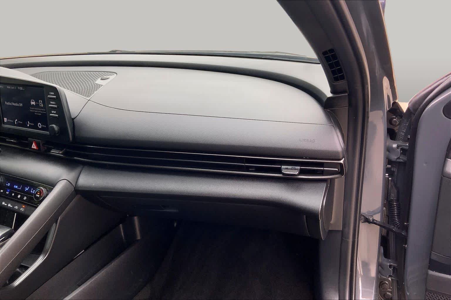 Certified Used 2025 Ecotronic Gray Hyundai SEL Sport image 17