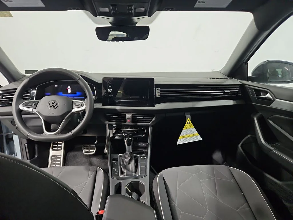 2026 Volkswagen Jetta Sport - Photo 12
