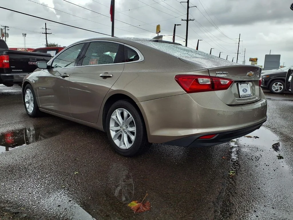 Used 2025 Gray Chevrolet LT image 2