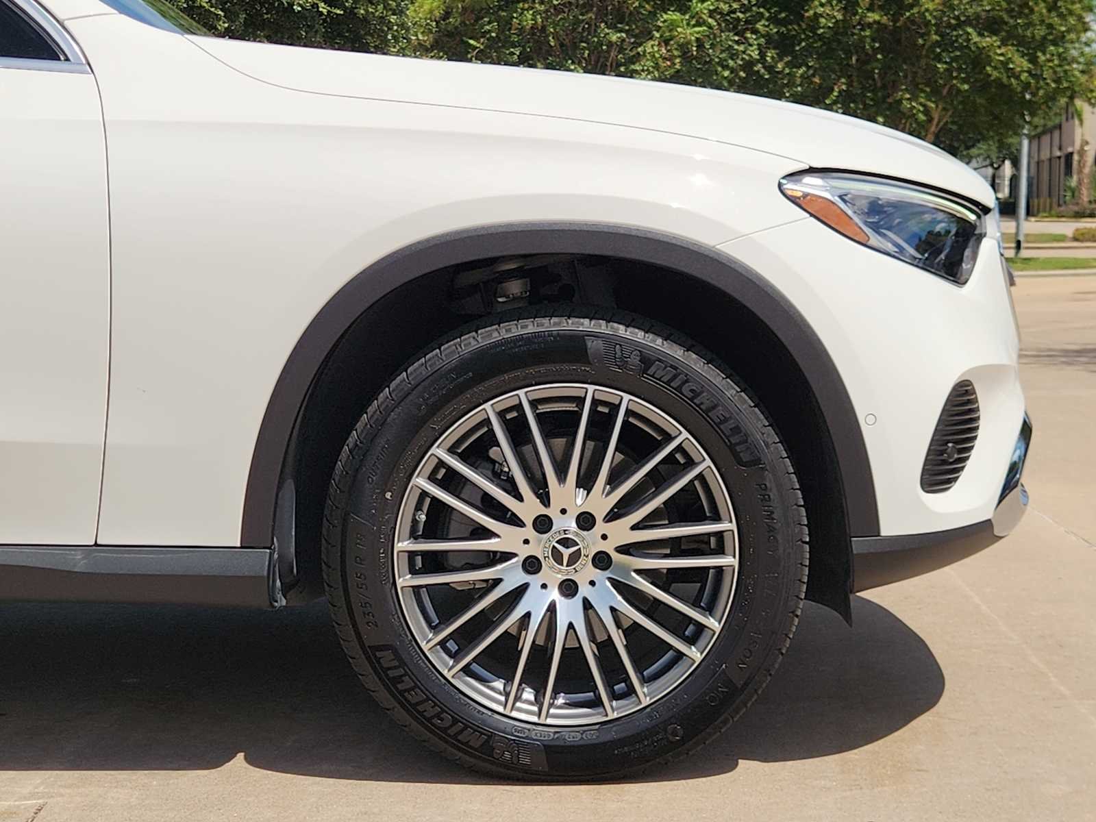 Certified Used 2026 Polar White Mercedes-Benz GLC 300 image 9