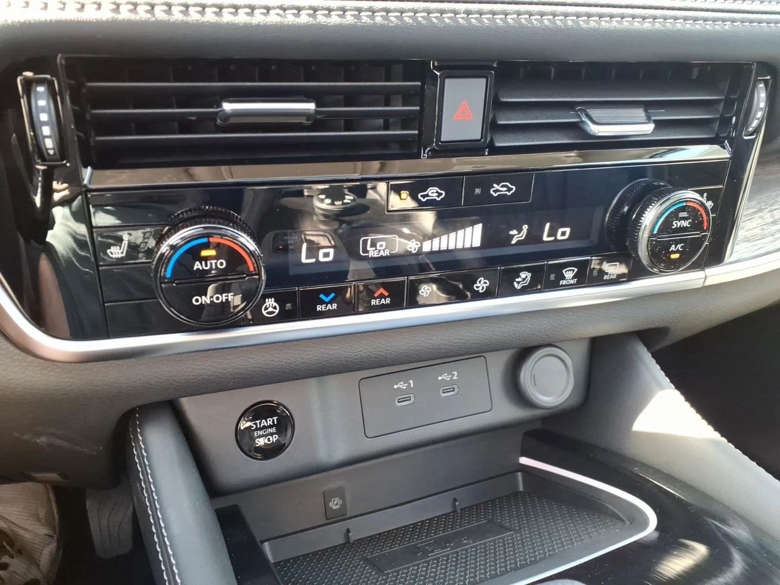 2026 Nissan Rogue Platinum Silver at Robbins Nissan
