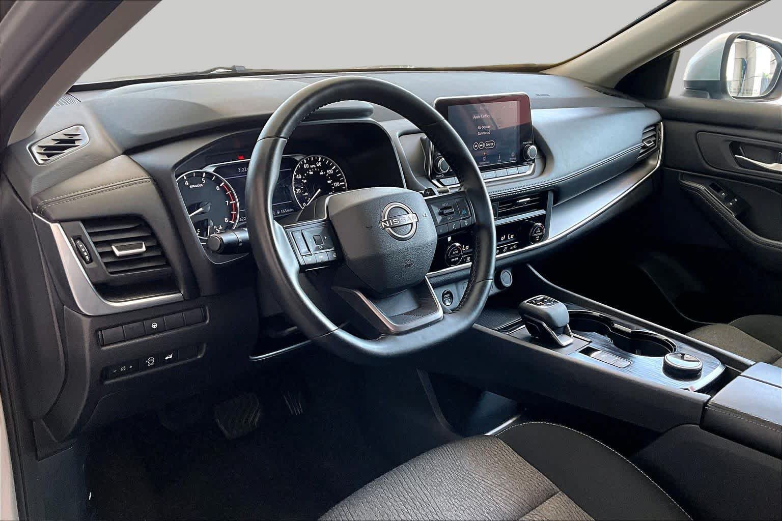 Used 2025 Brilliant Silver Metallic Nissan SV image 18