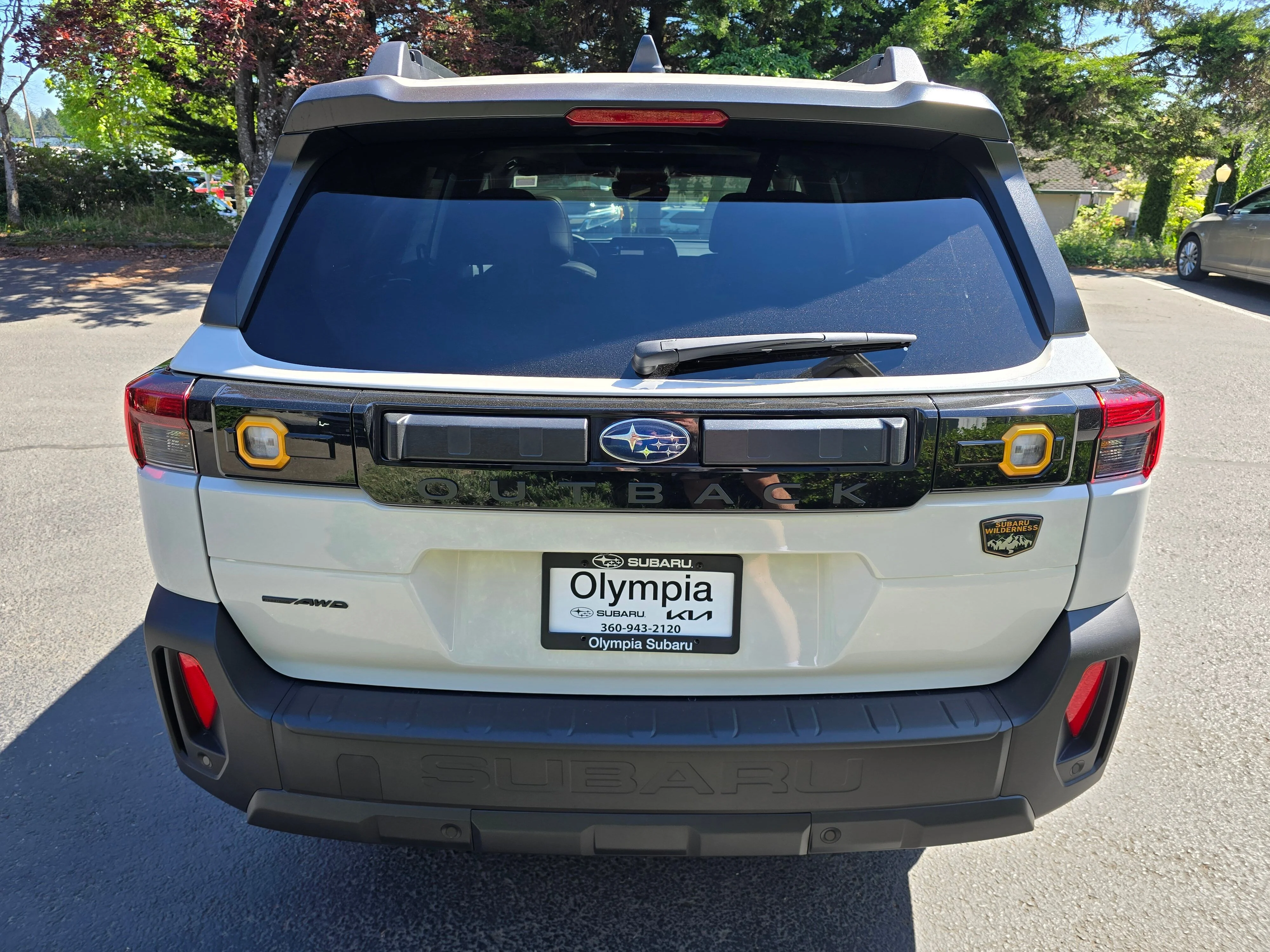 New 2026 CRYSTAL WHITE PEARL Subaru Wilderness image 5