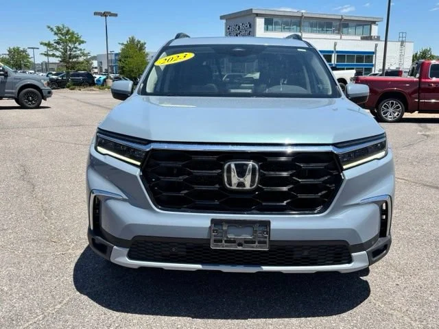Used 2023 Gray Honda AWD Touring image 9