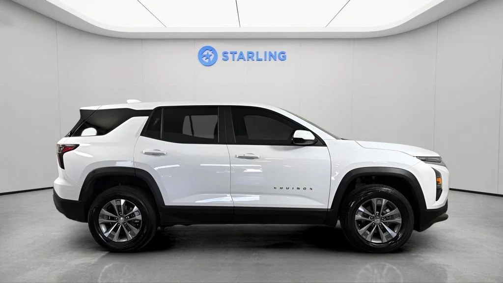 Used 2026 Summit White Chevrolet LT image 11