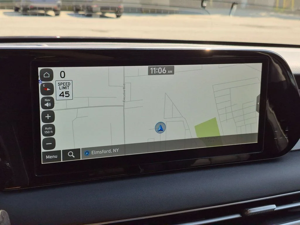 Used 2024 Red Hyundai SEL image 21