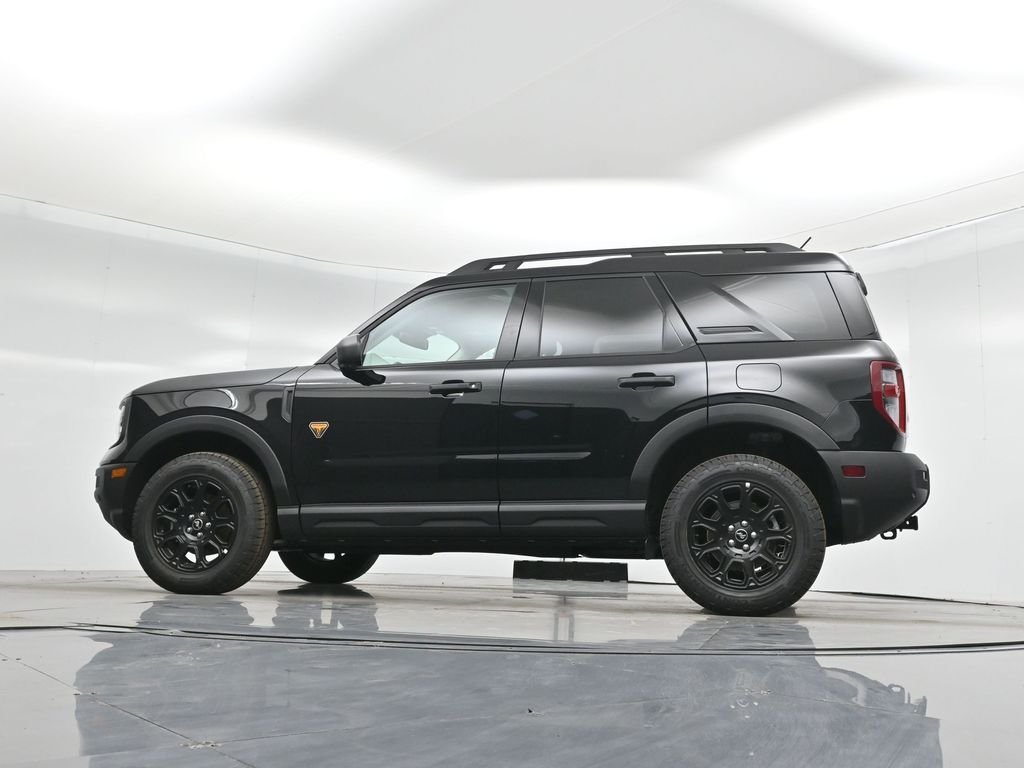New 2025 Shadow Black Ford Badlands image 56