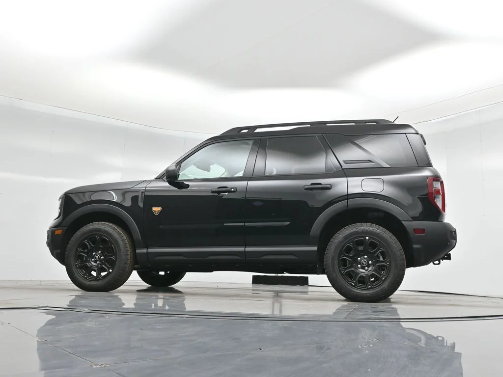 New 2025 Black Ford Badlands image 56