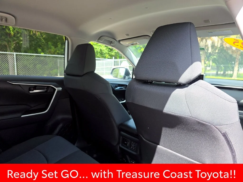 Used 2025 White Toyota XLE image 17