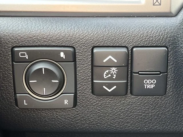 Used 2023 Gray Lexus 460 image 37
