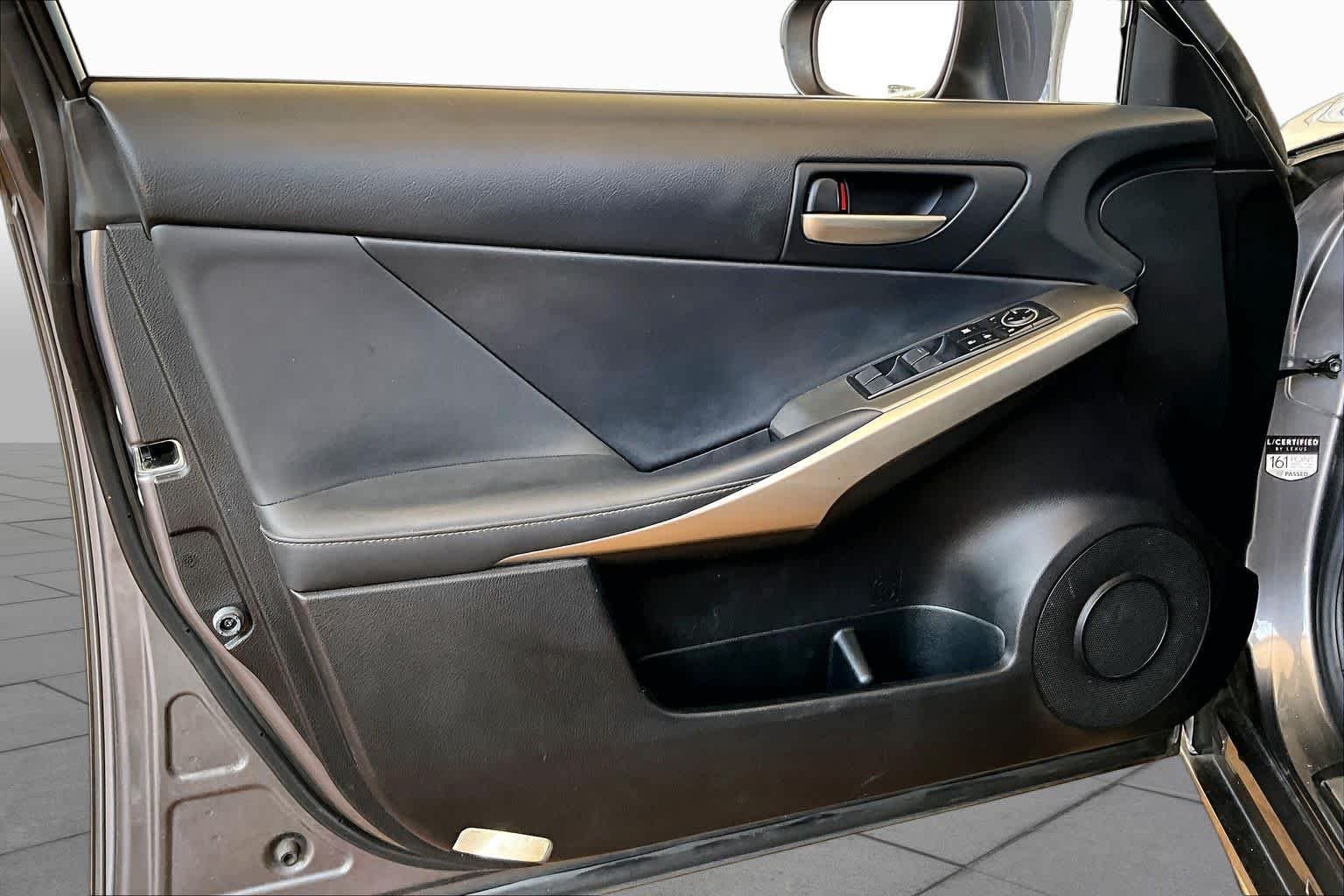 Used 2018 Nebula Gray Pearl Lexus  image 20
