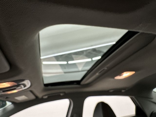 2024 Hyundai Elantra Limited - Photo 37
